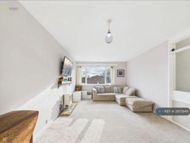 House for rent in Moor End Green, West Midlands