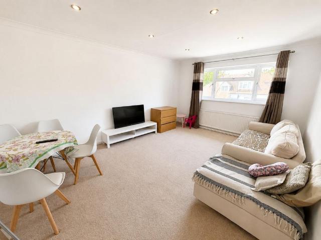 House for rent in Staines, Surrey