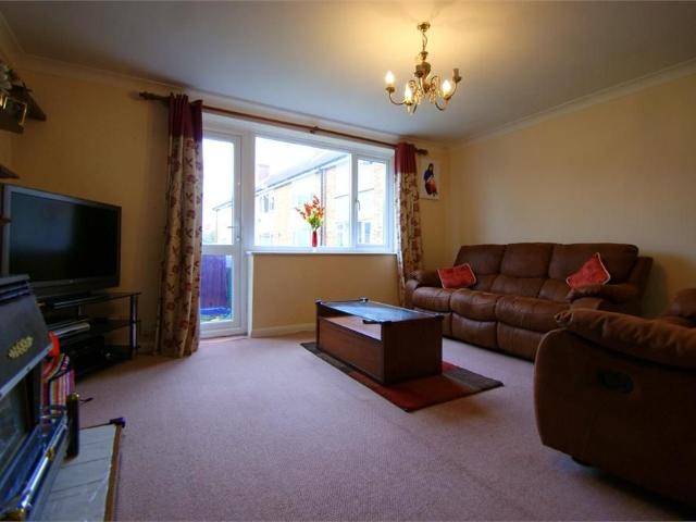 House for rent in Colnbrook with Poyle, Slough