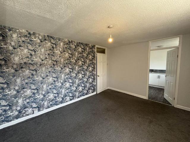 House for rent in Burnedge, Greater Manchester
