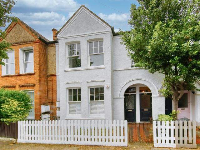Flat for rent in Summerstown, Isle Of Man