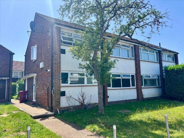 Flat for rent in Slough