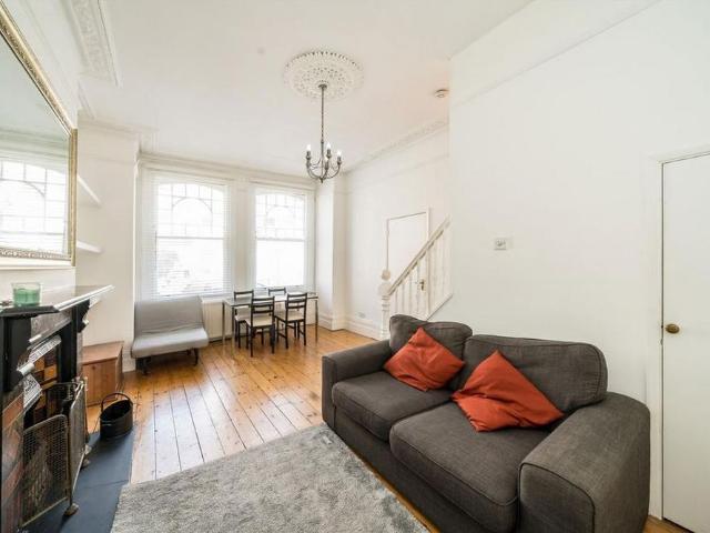 House for rent in Furzedown, Greater London