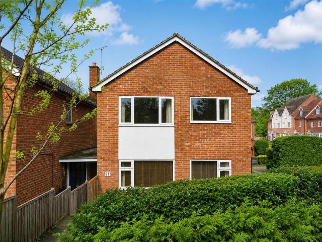 Flat for rent in Park Hill, Green Close