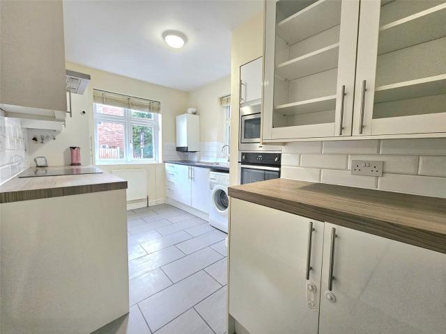 House for rent in Gidea Park, Greater London