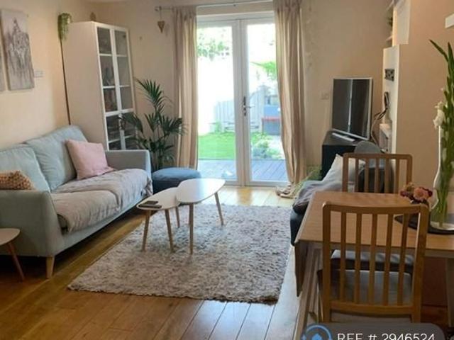 House for rent in Furzedown, Greater London