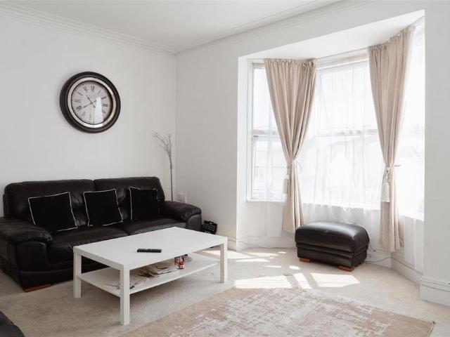 House for rent in Red Hill, Surrey
