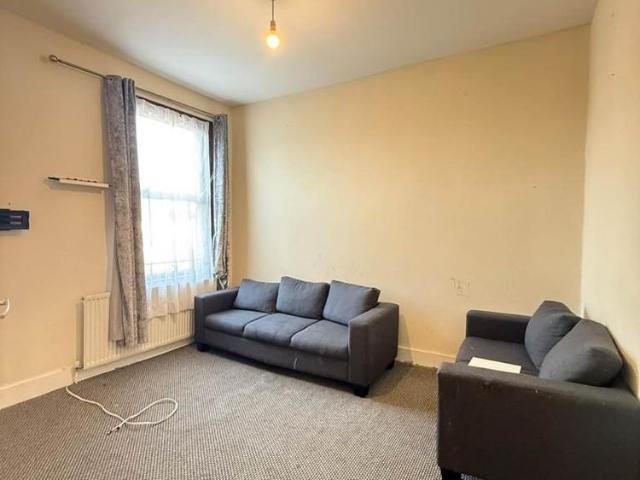 House for rent in Southall Green, Greater London