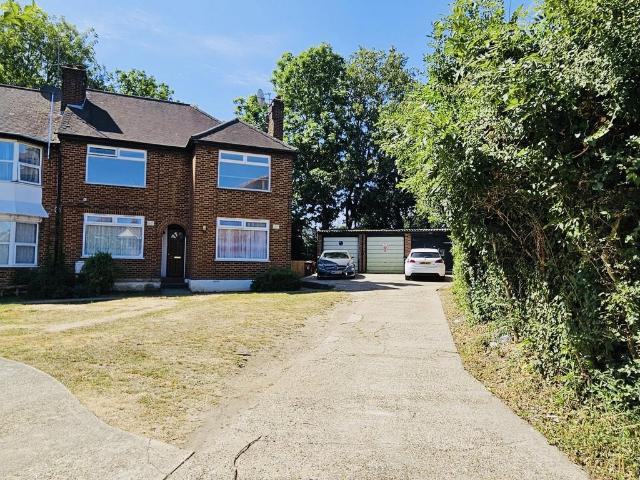 Flat for rent in Greater London