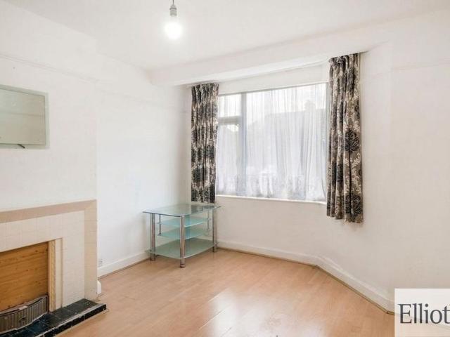 House for rent in Lane, Greater London
