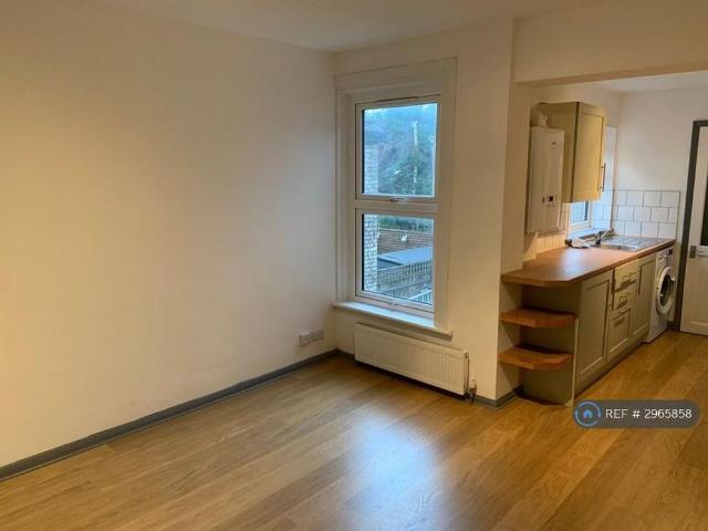 House for rent in St James, Sandown Park