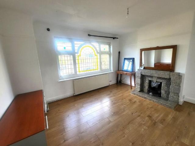 House for rent in London Borough of Ealing, Greater London