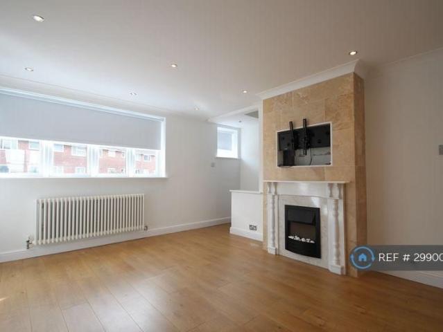 House for rent in Swanley, The Butts