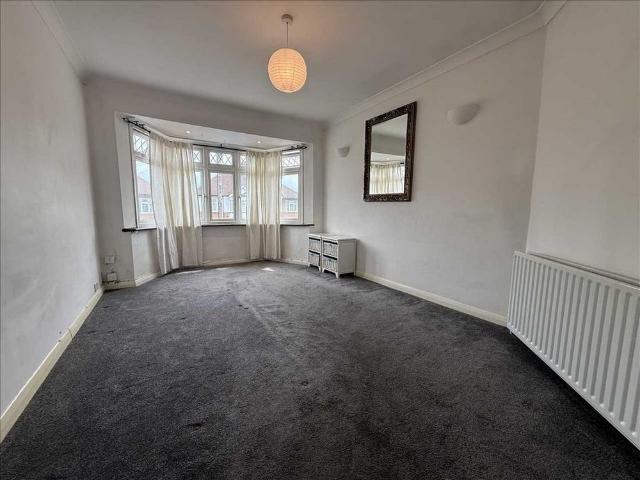 House for rent in London Borough of Hounslow, Hanworth