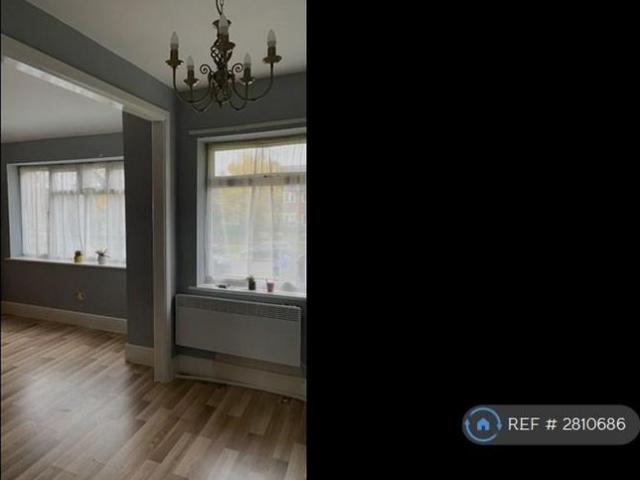 House for rent in London Borough of Ealing, Greater London