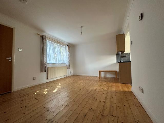 House for rent in Yiewsley, Greater London