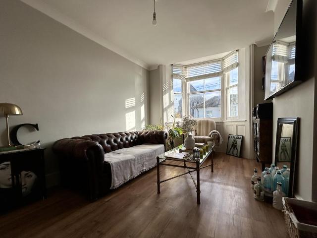Flat for rent in Worthing, West Sussex