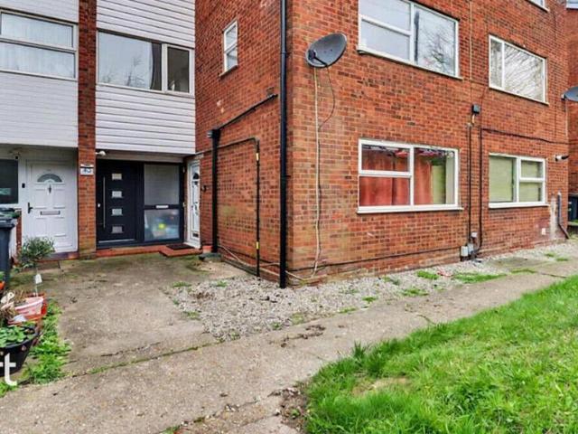 Flat for rent in Spring Park, Luton