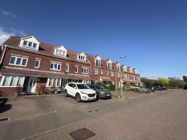 Flat for rent in Helford, Hampshire