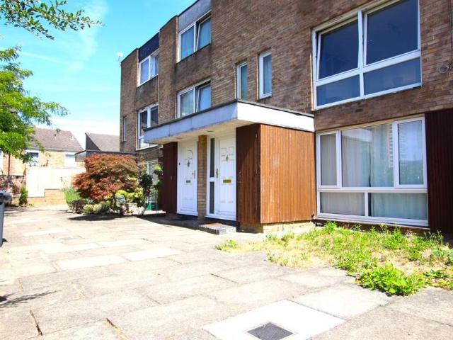 House for rent in London Borough of Croydon, Addiscombe