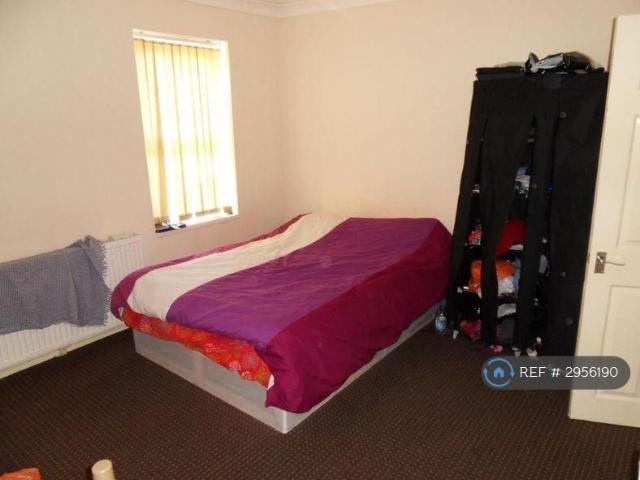 House for rent in Spring Park, Luton
