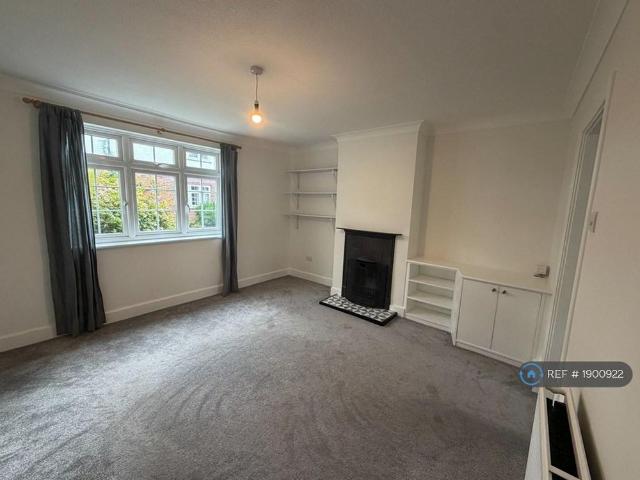 House for rent in London Borough of Bromley, Greater London
