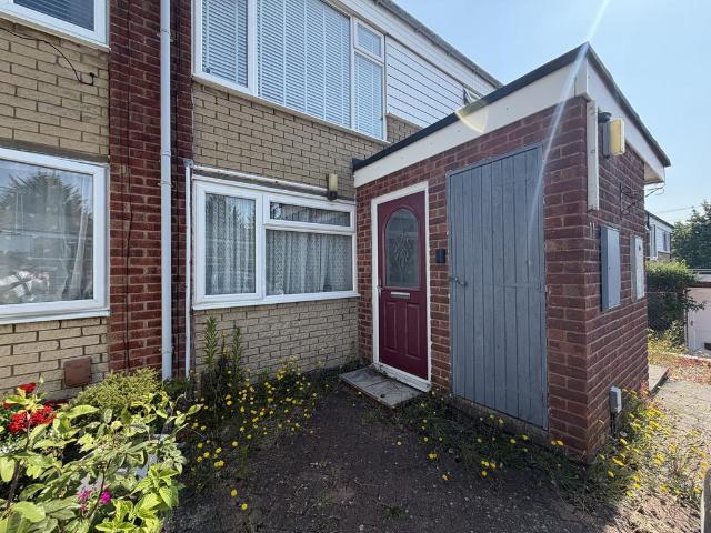 Flat for rent in Overslade, New Bilton