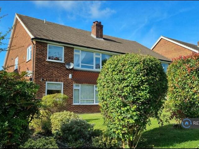 Flat for rent in Amersham and Villages Community Board, Latimer