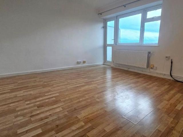House for rent in St Margarets, Greater London