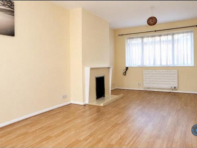House for rent in Falconwood, Greater London