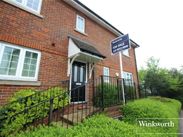 Flat for rent in Elstree and Borehamwood, Elstree