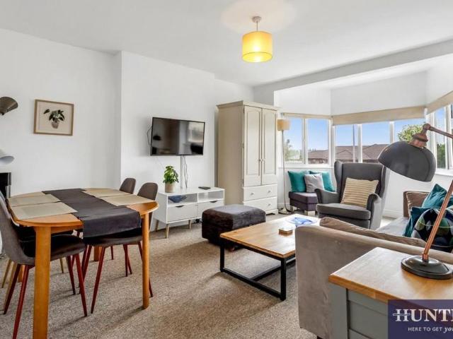 House for rent in Hendon Central, Greater London