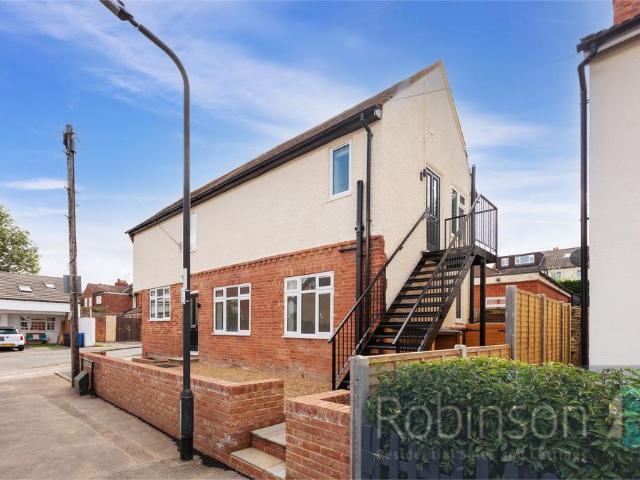 Flat for rent in St Marks, Maidenhead