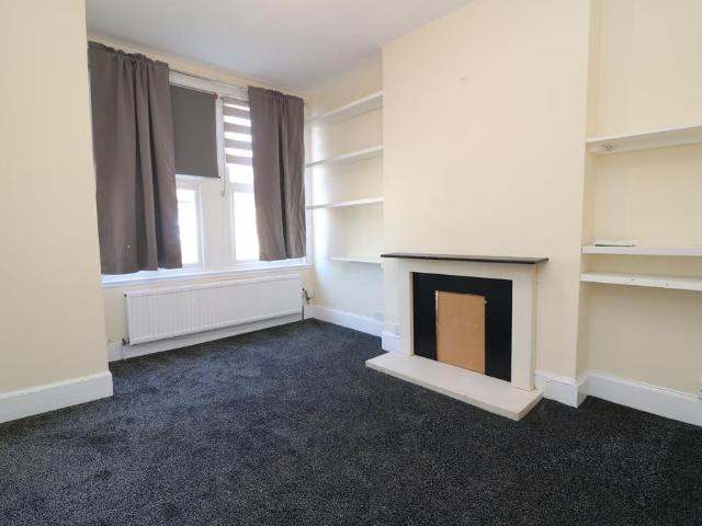 Flat for rent in Streatham, Greater London