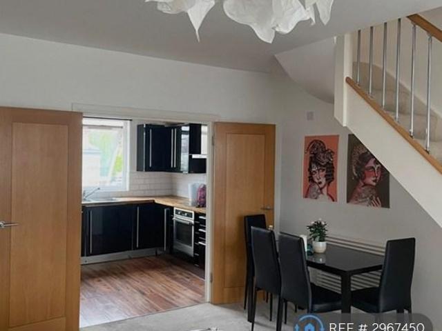 Flat for rent in London Borough of Croydon, Greater London
