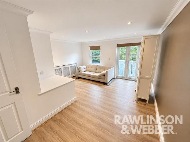 House for rent in Blackhills, Surrey