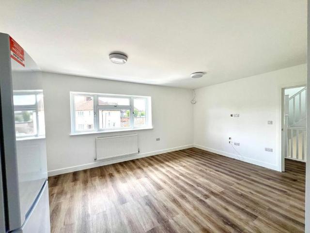 House for rent in Kingswood, North Watford