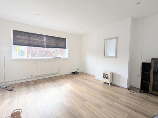 Flat for rent in Clapham, Bedford