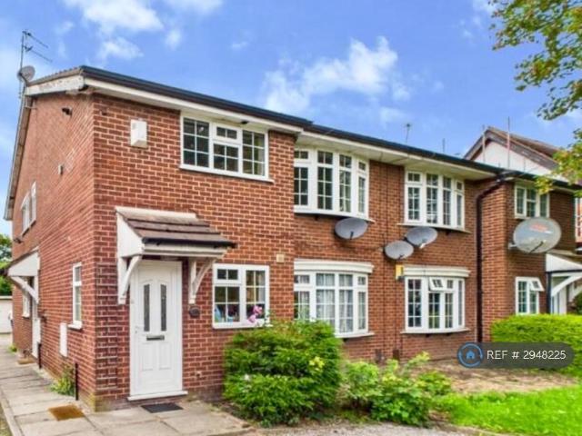 Flat for rent in Woodsmoor, Bramhall