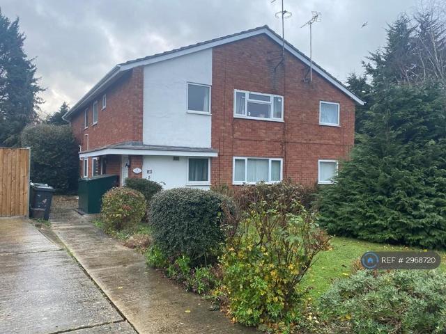 Flat for rent in Hucclecote Green, Gloucester