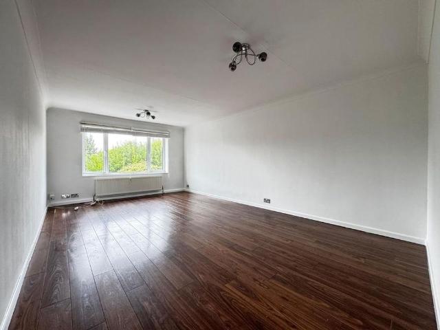 House for rent in Carterhatch, Greater London