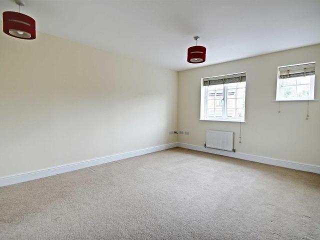 House for rent in Felden, Pouchen End