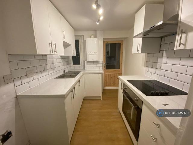 Flat for rent in Tower Hamlets, Ash