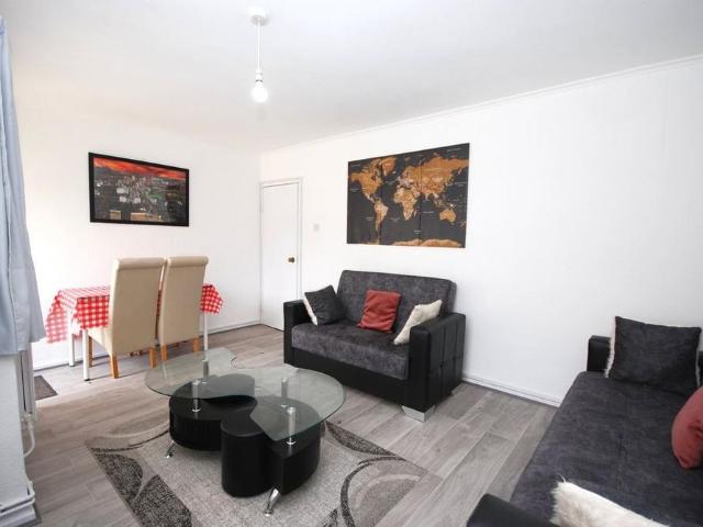 House for rent in Oval, Greater London