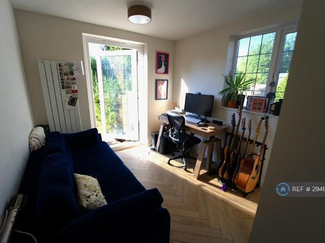 House for rent in Horsell, Woking