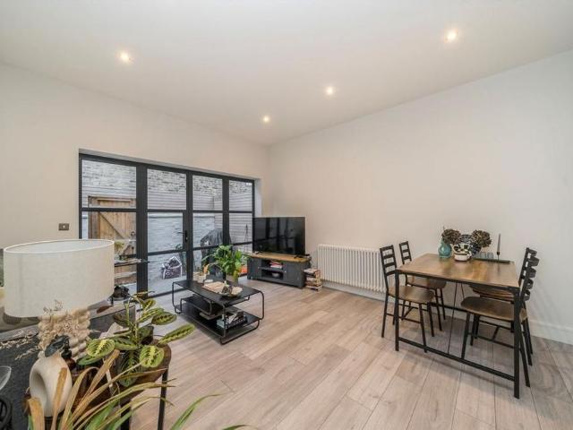 House for rent in London Borough of Lewisham, Brockley