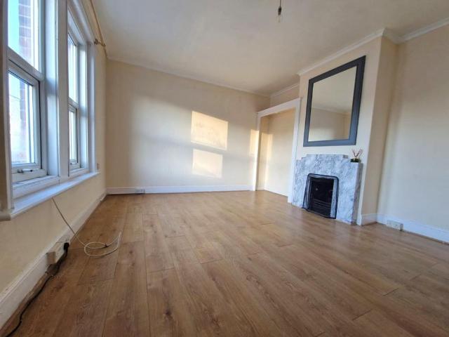 House for rent in Lowford, Helford