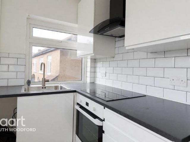 Flat for rent in London Borough of Redbridge, Greater London