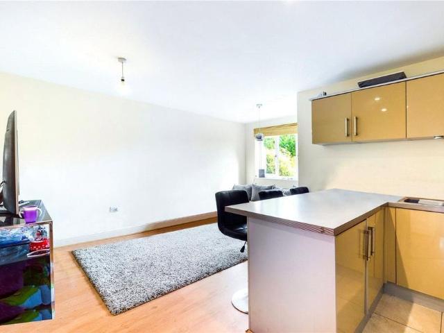 House for rent in Newtown, Reading