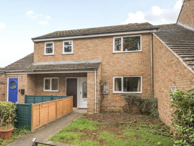 Flat for rent in Black Bourton, Oxfordshire
